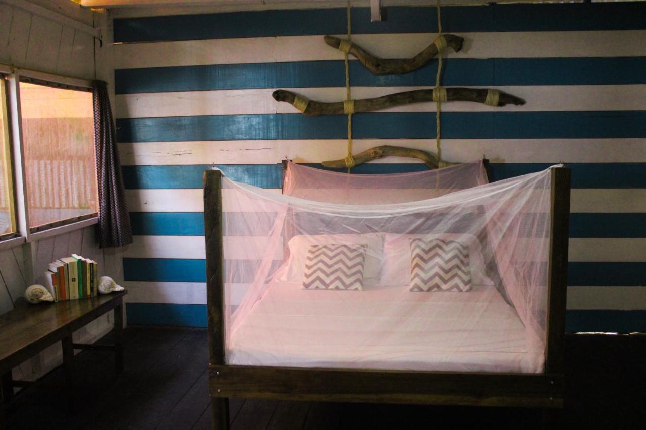 Refugio Mr Jerry Eco House Hotel Bahia Solano Exterior photo
